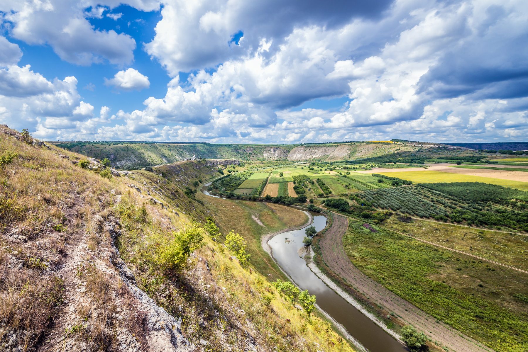 Defileul Răutului la Orheiul Vechi